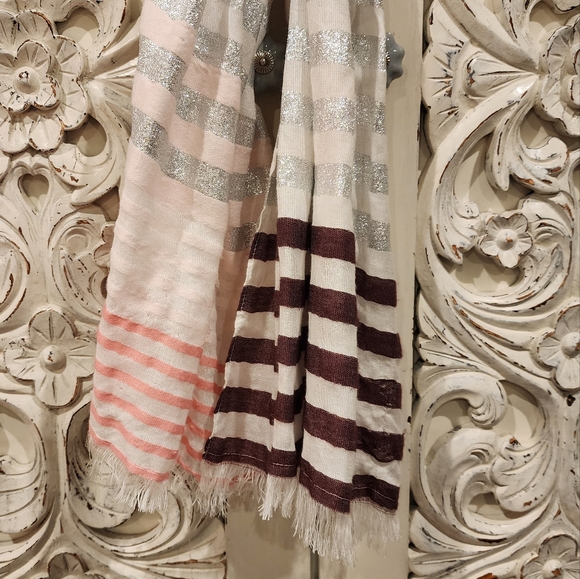 Long Striped sparkle scarf - Picture 7 of 9